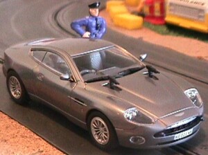 2002 Aston Martin V12 Vanquish  James Bond 007